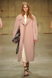 Look 26 Unique RTW Fall 2013 #oversize #coats