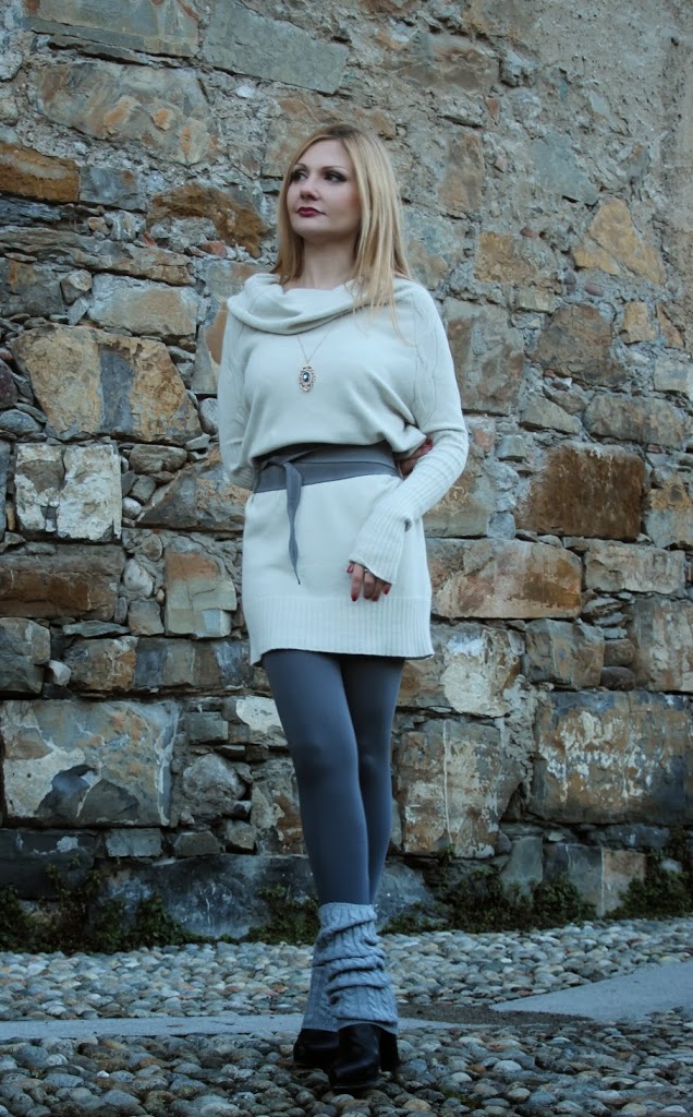 Faux-fur cape - My furry friend - Fashion blogger outfit