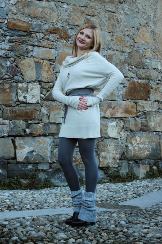 Faux-fur cape - My furry friend - Fashion blogger outfit