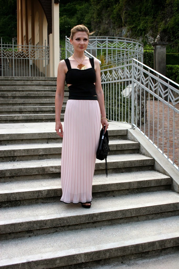 Cropped top - Fashion blogger outfit