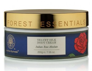 olio di rosa - rose essential oil