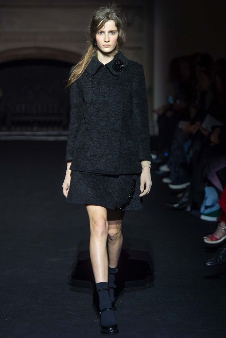 Simone Rocha - Fall 2015 Ready-to-Wear - London Fashion Week Pinspiration 