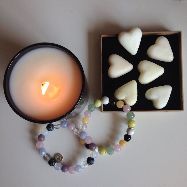 karma feeling crystal healing bracelets and candles (6)