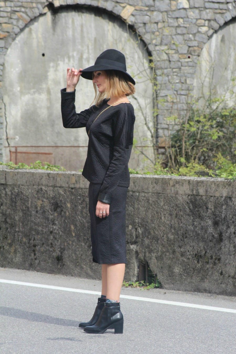 All Black Missing Johnny Outfit (3)