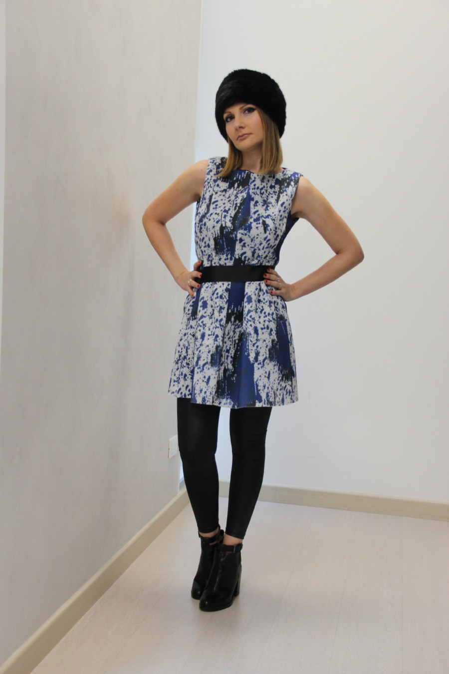 Prepararsi per uscire - Getting ready to go out (Outfit)